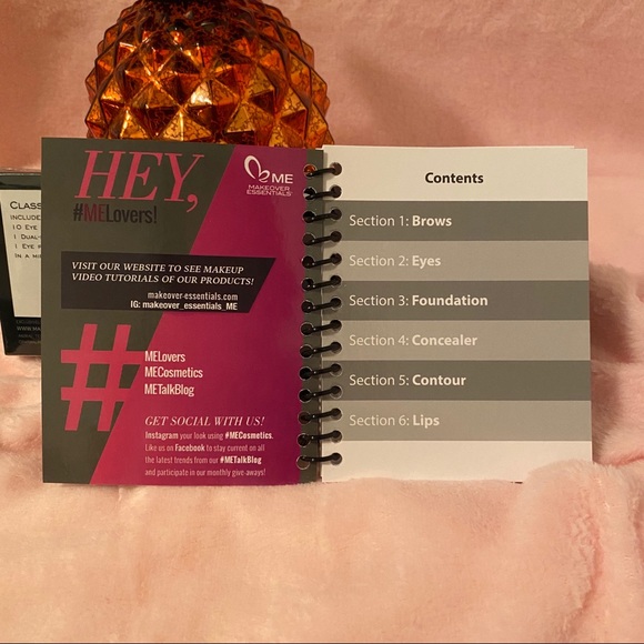 Makeover Essentials Bundle - Picture 6 of 9